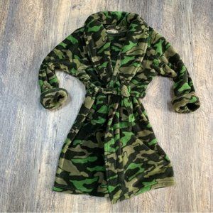 Camo Boys Robe Size Medium 8-10 Super Soft